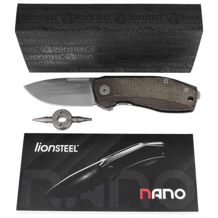 Nóż składany LionSteel Nano Green Canvas Micarta, Satin MagnaCut (NA01 CVG)