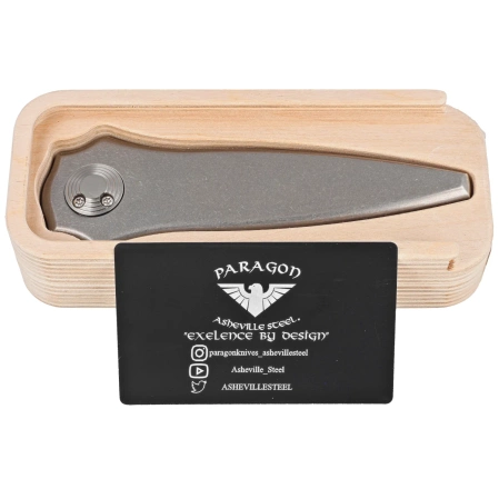 Nóż grawitacyjny Paragon Warlock Smooth Gray Titanium, Damascus Baker Forge Raindrop Gomai Copper Shim 80CRV (TY-WAR-SM-S-BFD)